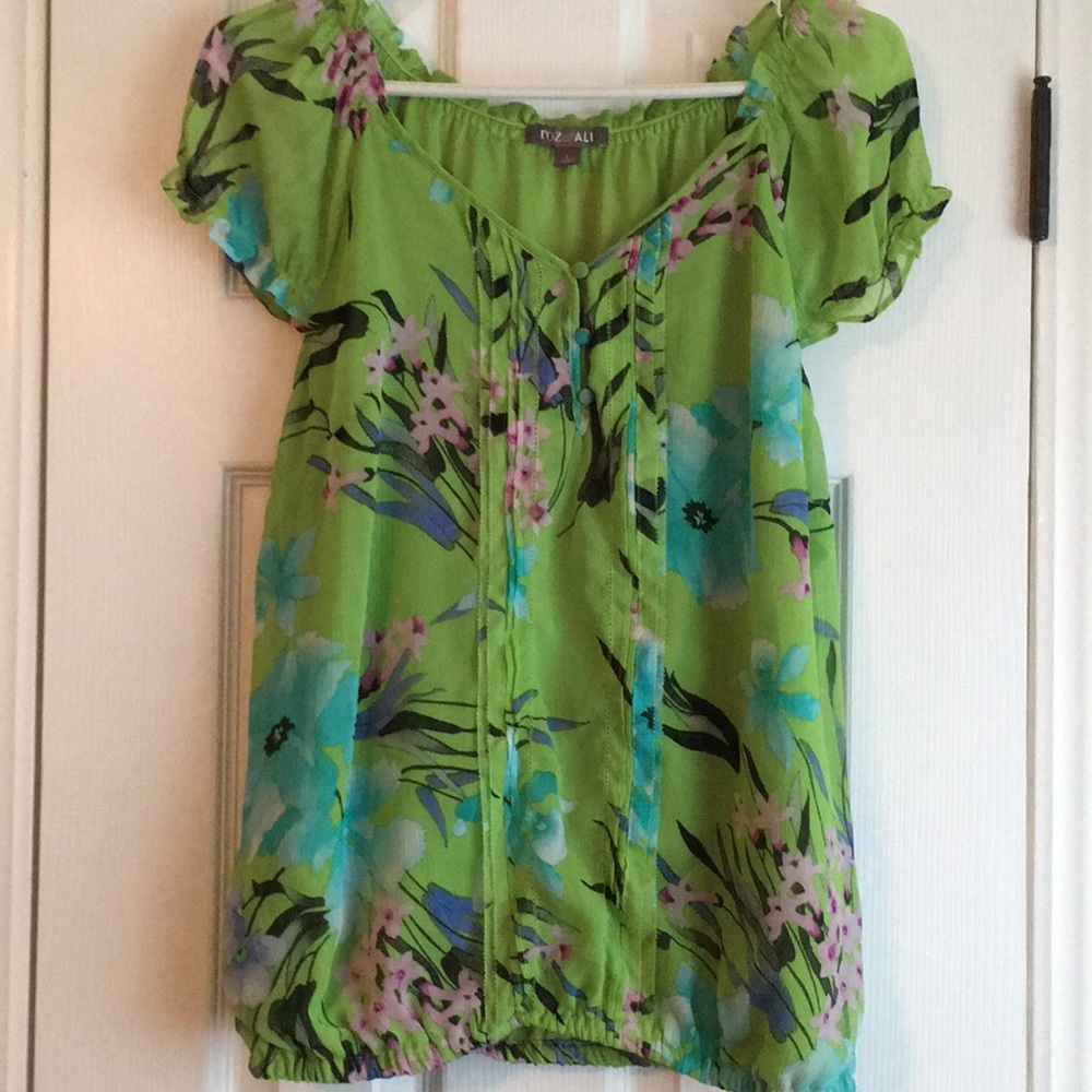 Beautiful Roz & Ali Green Floral Top